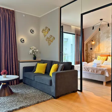 Nowy Dwupietrowy Nad Jeziorem Z Widokiem Na Wode - Marina Apartment